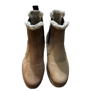 Alpine Design Women's Suede Chelsea boot size 6.5